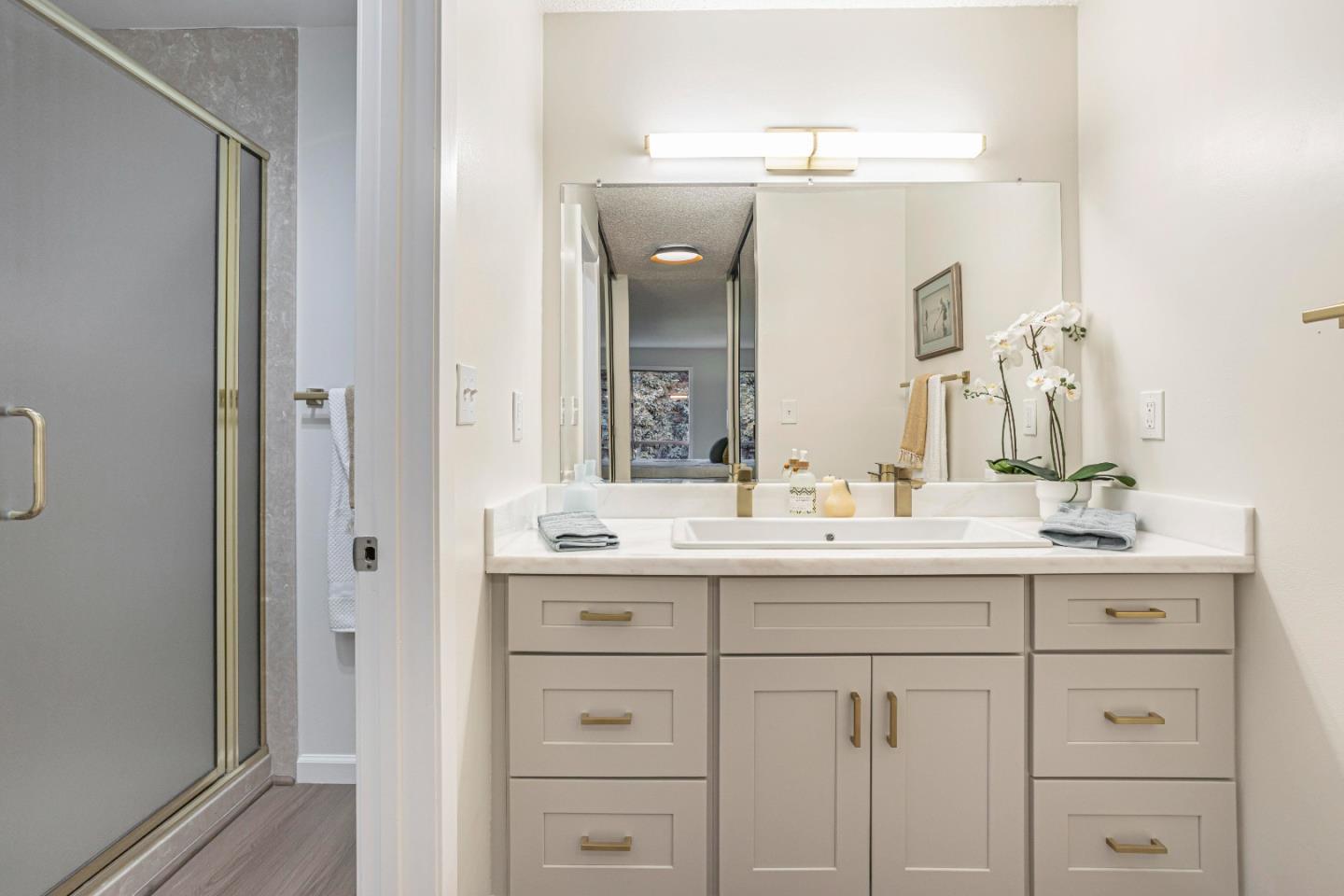 Detail Gallery Image 30 of 66 For 1033 Crestview Dr #309,  Mountain View,  CA 94040 - 2 Beds | 2 Baths