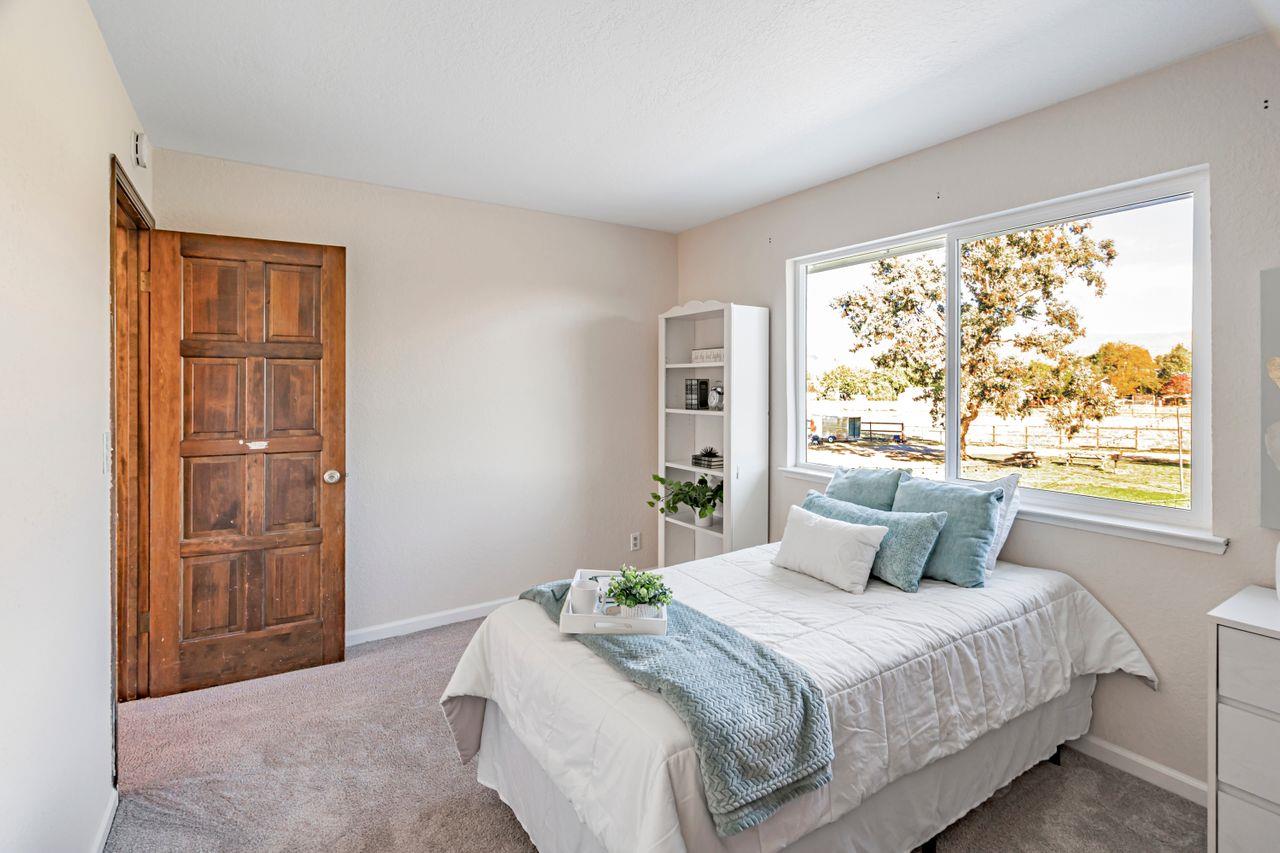 Detail Gallery Image 19 of 50 For 10040 Palm Ct, Morgan Hill,  CA 95037 - 5 Beds | 2/1 Baths