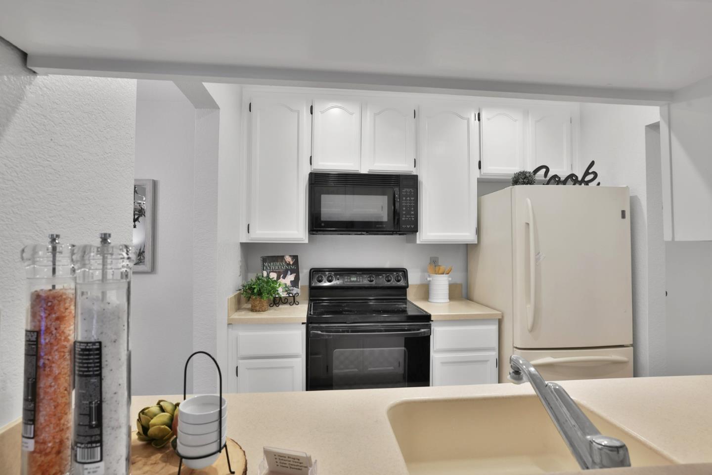 Detail Gallery Image 7 of 36 For 39997 Cedar Boulevard #147,  Newark,  CA 94560 - 2 Beds | 2 Baths