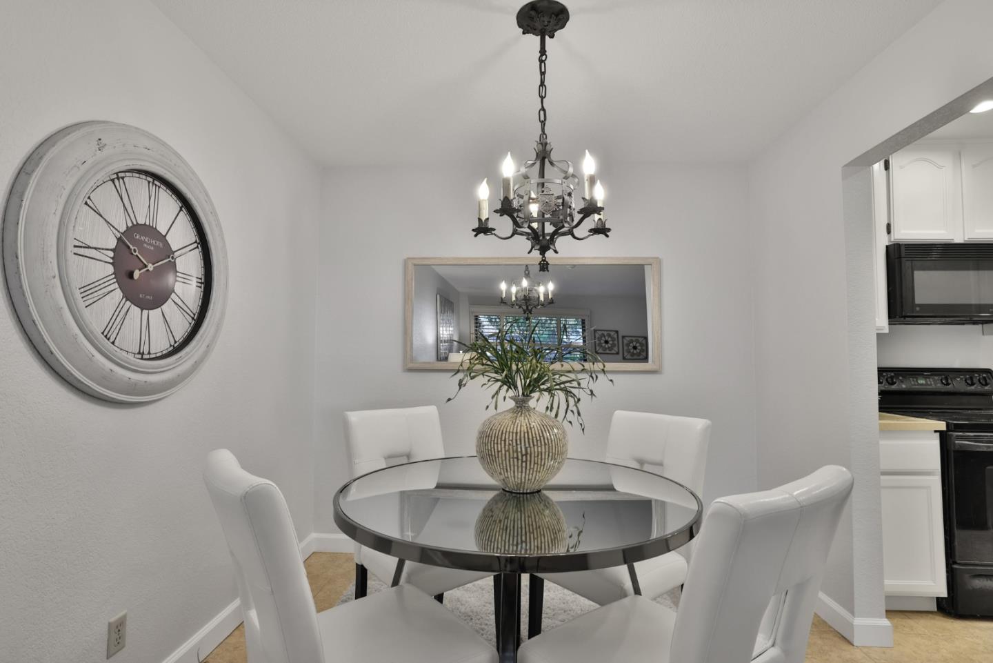 Detail Gallery Image 8 of 36 For 39997 Cedar Boulevard #147,  Newark,  CA 94560 - 2 Beds | 2 Baths