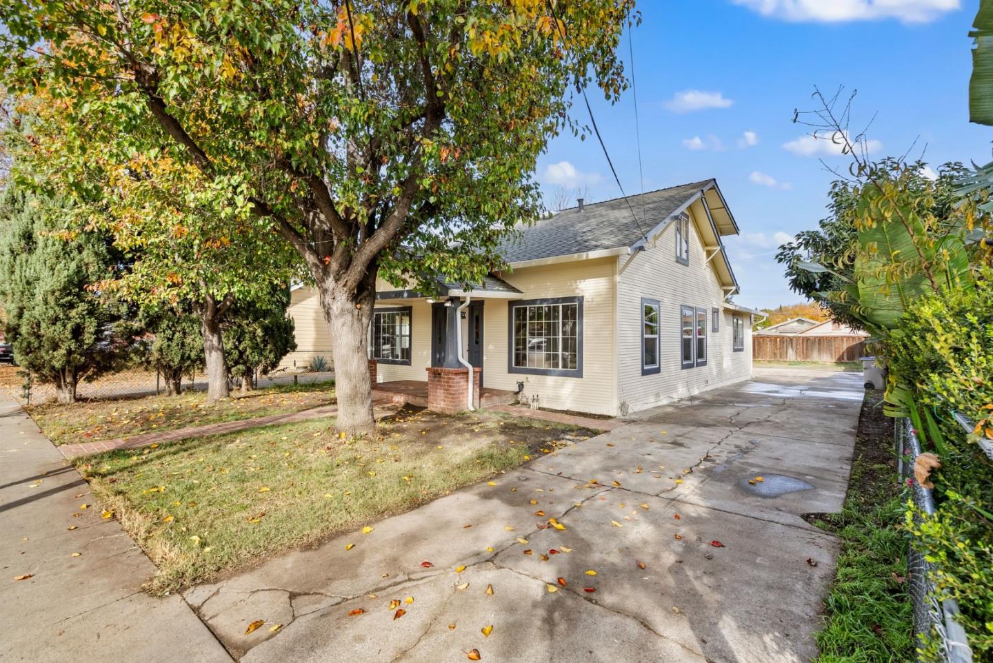 Detail Gallery Image 4 of 32 For 290 S 20th St, San Jose,  CA 95116 - 3 Beds | 2 Baths