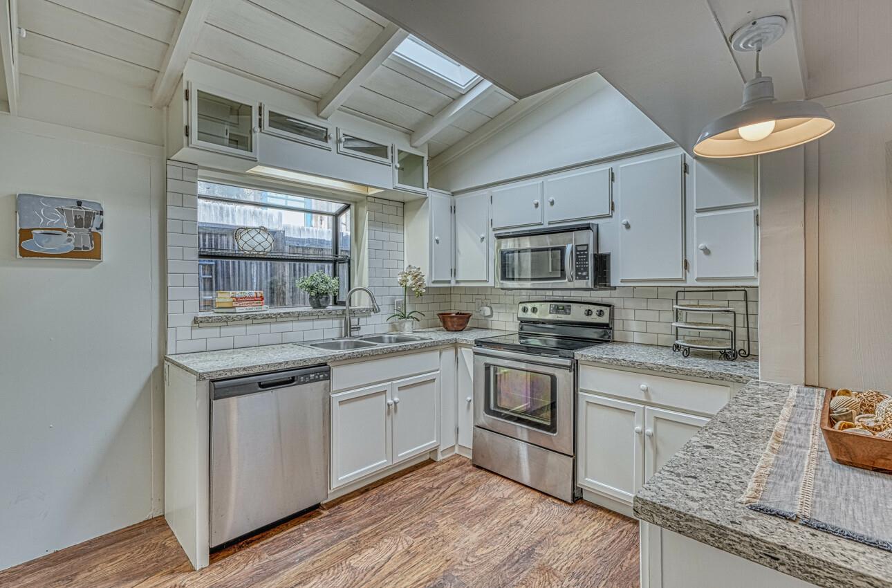 Detail Gallery Image 14 of 40 For 0 Junipero 2 South East of 10th Ave, Carmel,  CA 93923 - 3 Beds | 2 Baths