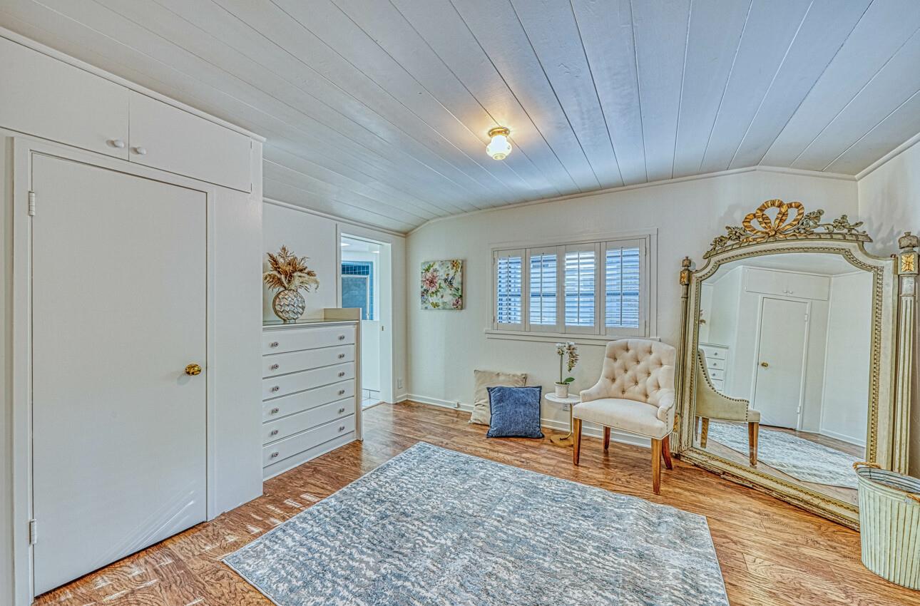 Detail Gallery Image 17 of 40 For 0 Junipero 2 South East of 10th Ave, Carmel,  CA 93923 - 3 Beds | 2 Baths