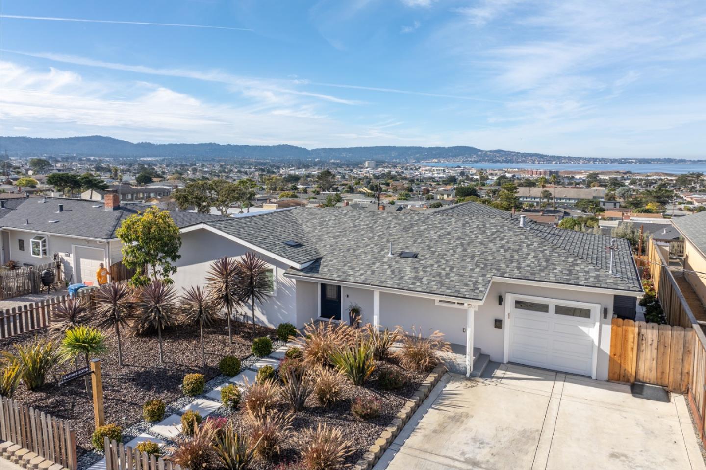 Detail Gallery Image 27 of 36 For 1931 Yosemite St, Seaside,  CA 93955 - 3 Beds | 2 Baths