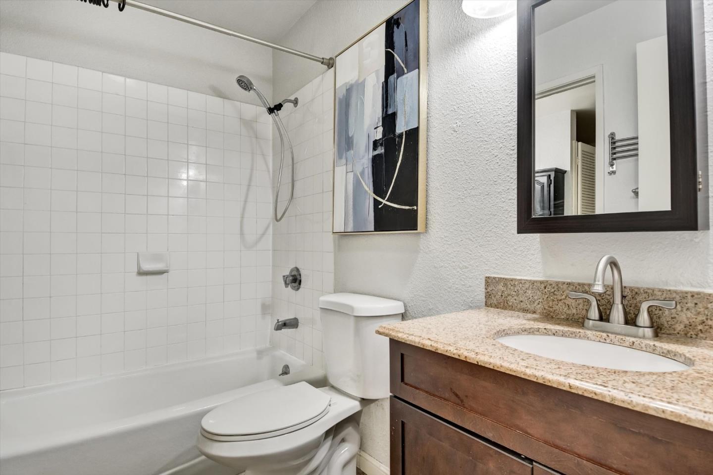 Detail Gallery Image 31 of 56 For 381 Half Moon Ln #106,  Daly City,  CA 94015 - 2 Beds | 1/1 Baths