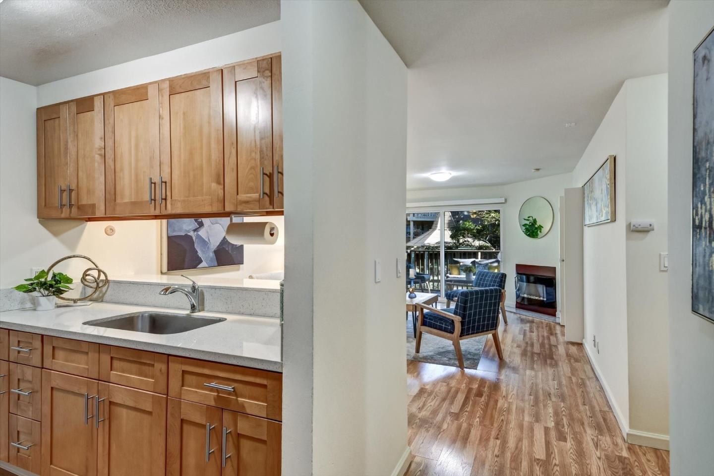 Detail Gallery Image 6 of 56 For 381 Half Moon Ln #106,  Daly City,  CA 94015 - 2 Beds | 1/1 Baths