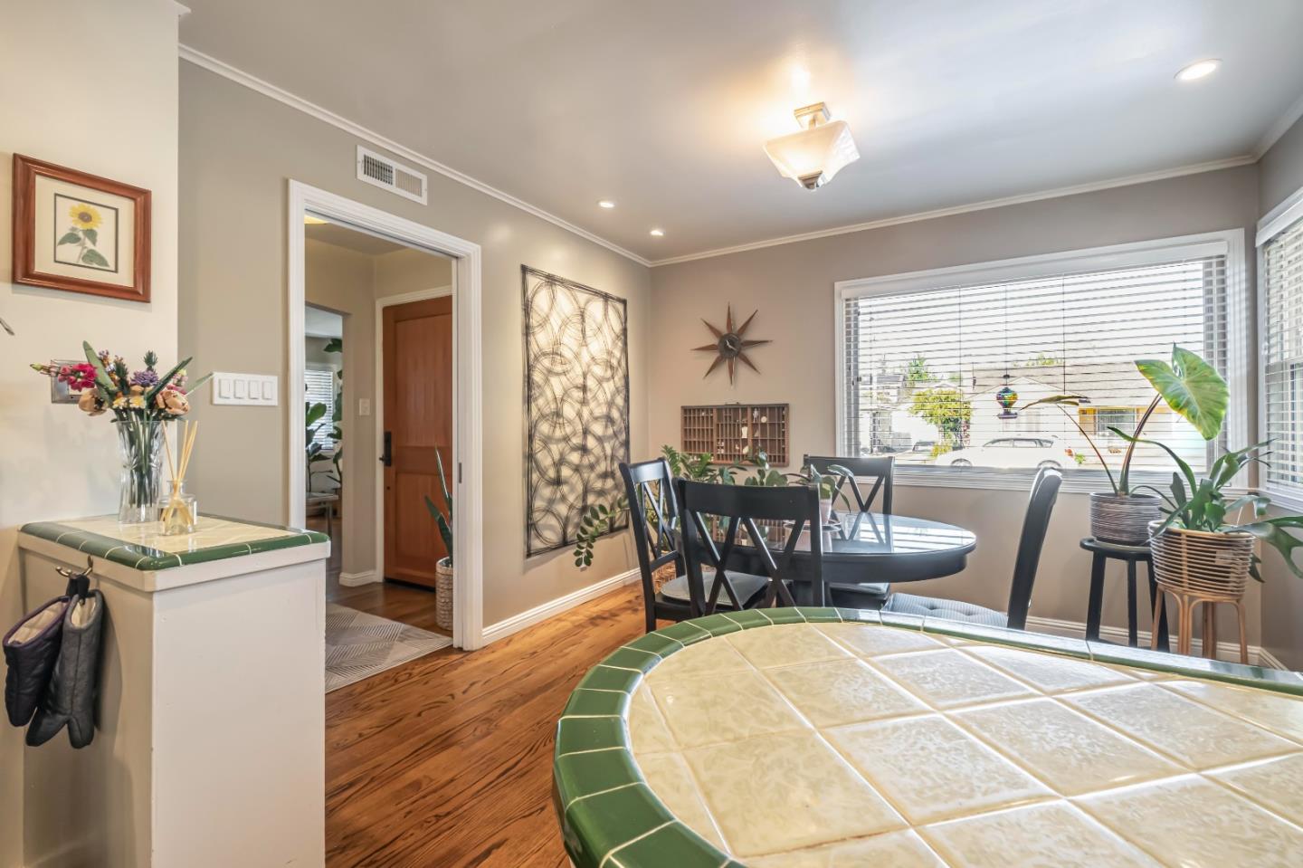 Detail Gallery Image 18 of 36 For 115 Belvedere Ter, Santa Cruz,  CA 95062 - 2 Beds | 2 Baths