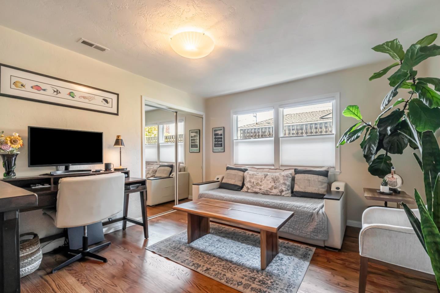 Detail Gallery Image 9 of 36 For 115 Belvedere Ter, Santa Cruz,  CA 95062 - 2 Beds | 2 Baths