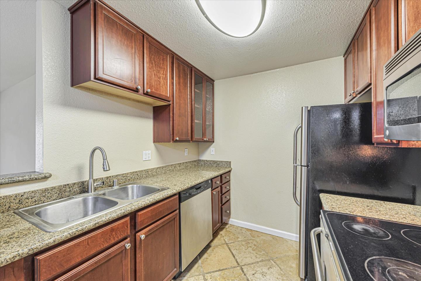 Detail Gallery Image 7 of 15 For 828 Catkin Ct, San Jose,  CA 95128 - 2 Beds | 2 Baths