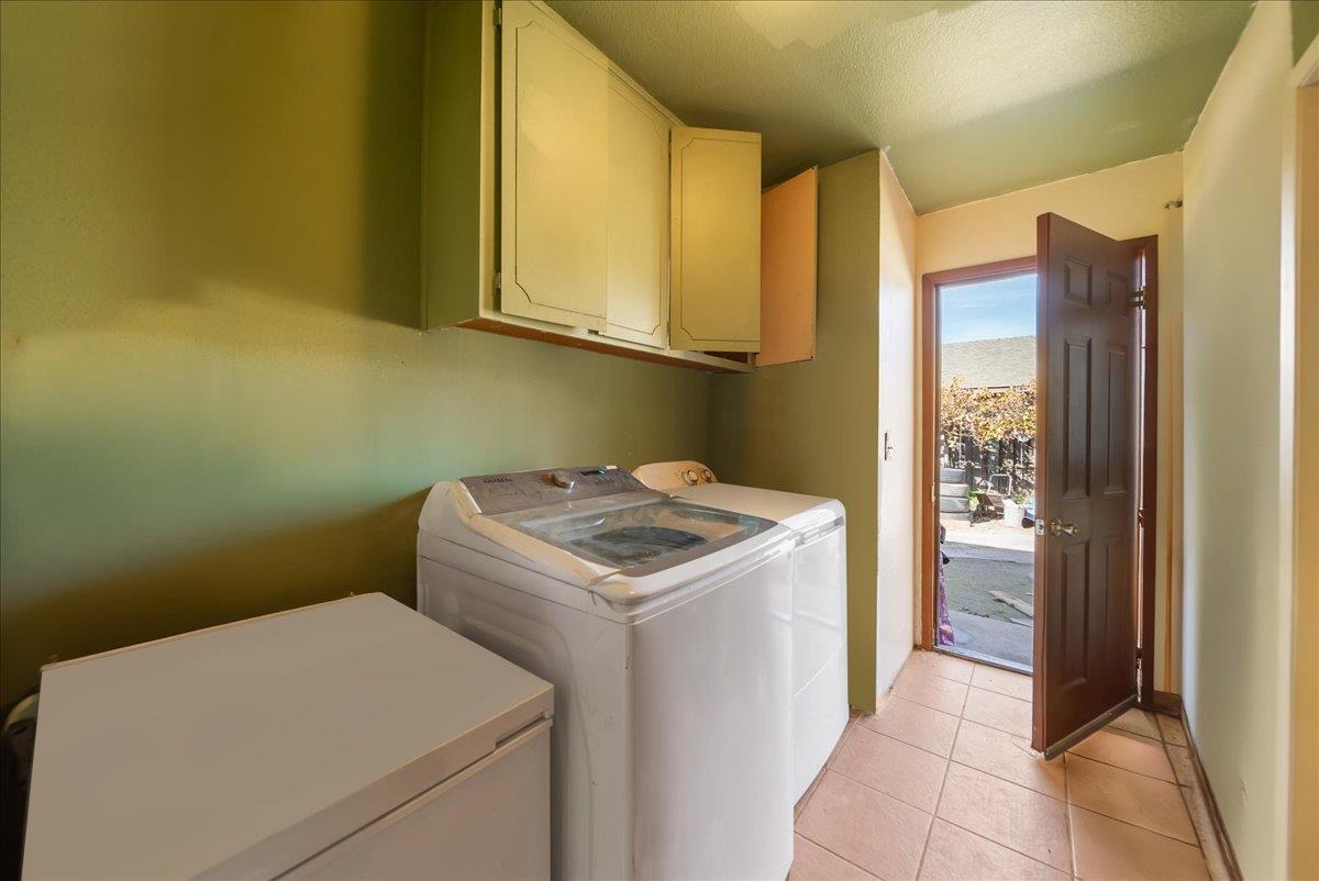 Detail Gallery Image 8 of 13 For 485 Clifton Ct, Greenfield,  CA 93927 - 3 Beds | 1 Baths