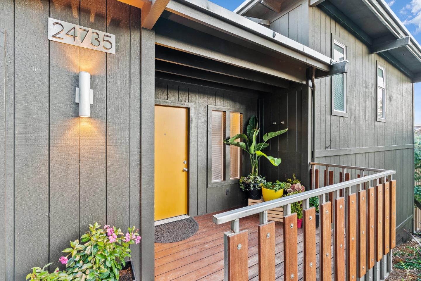 Detail Gallery Image 2 of 46 For 24735 Handley Dr, Carmel,  CA 93923 - 3 Beds | 2/1 Baths