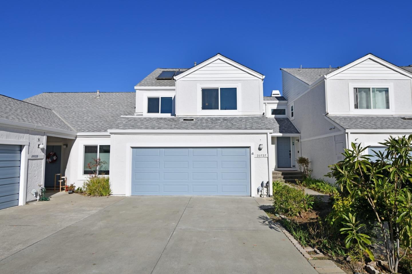 Detail Gallery Image 1 of 42 For 20727 Garden Crest Ct, Cupertino,  CA 95014 - 3 Beds | 2/1 Baths