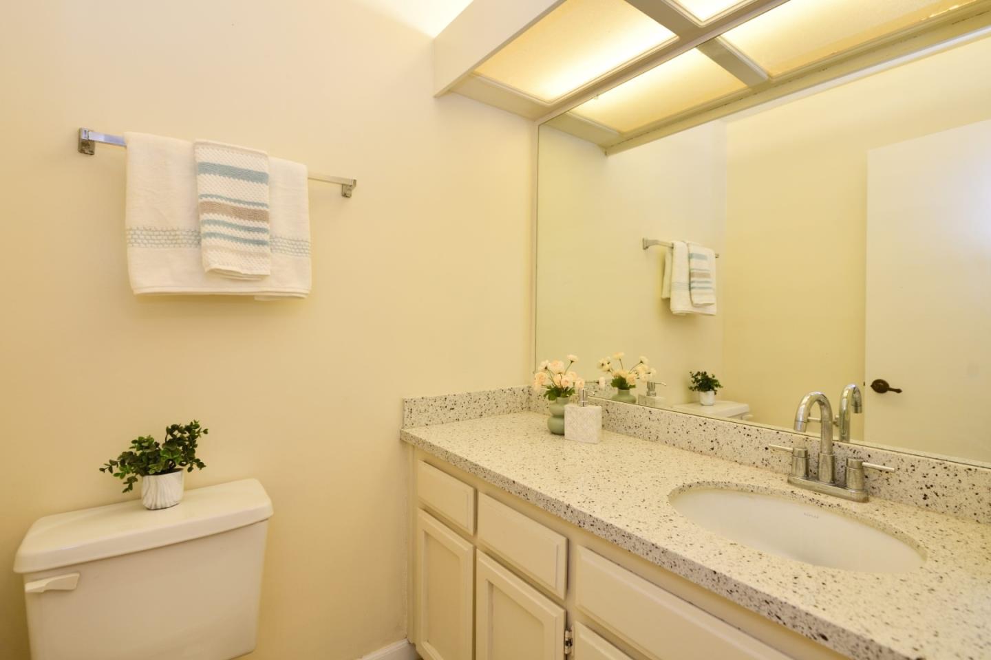 Detail Gallery Image 31 of 42 For 20727 Garden Crest Ct, Cupertino,  CA 95014 - 3 Beds | 2/1 Baths