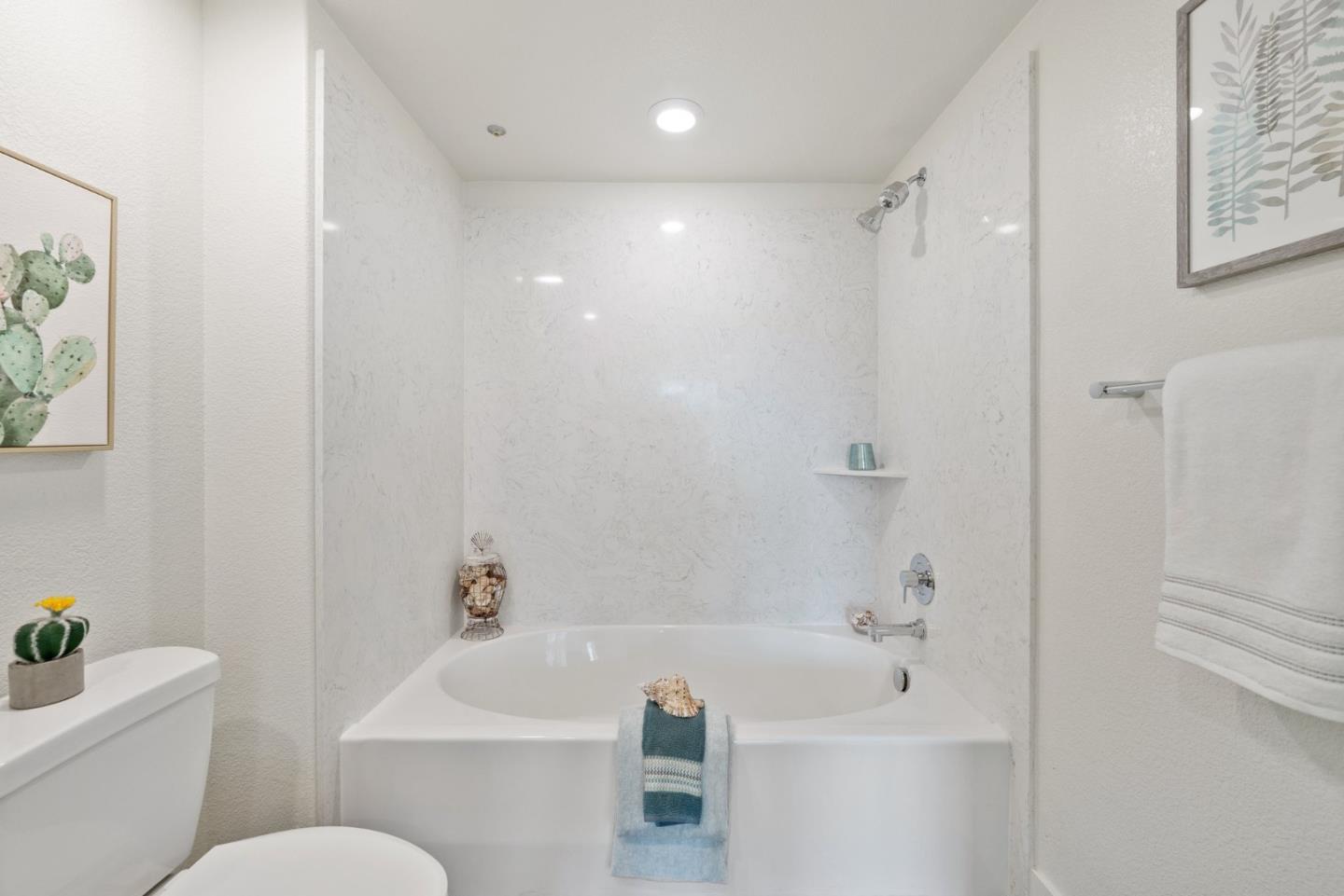 Detail Gallery Image 22 of 73 For 5933 Sunstone Dr #411,  San Jose,  CA 95123 - 1 Beds | 1 Baths