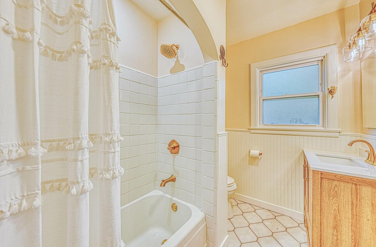 258 Clay St, Salinas, CA 93901 photo 24