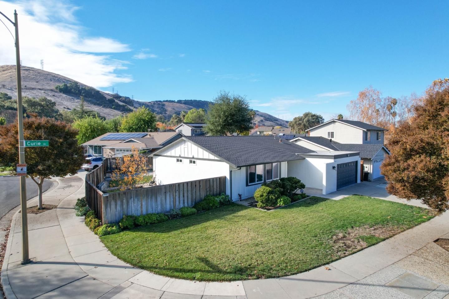 Detail Gallery Image 37 of 48 For 310 Curie Dr, San Jose,  CA 95119 - 3 Beds | 2 Baths