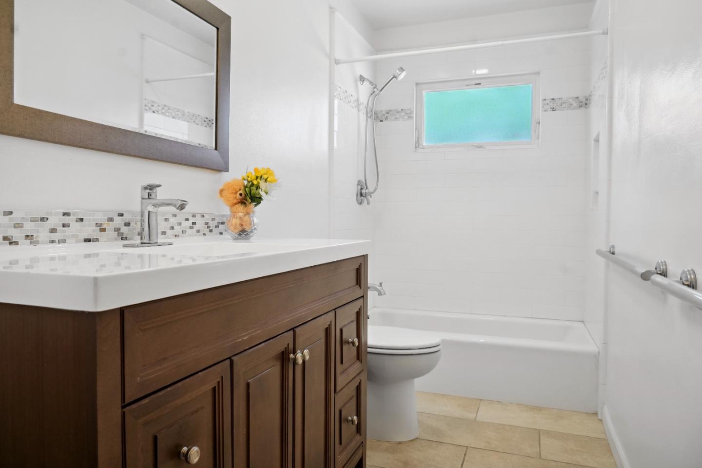 Detail Gallery Image 23 of 32 For 412 E Laurel Dr, Salinas,  CA 93906 - 3 Beds | 2 Baths