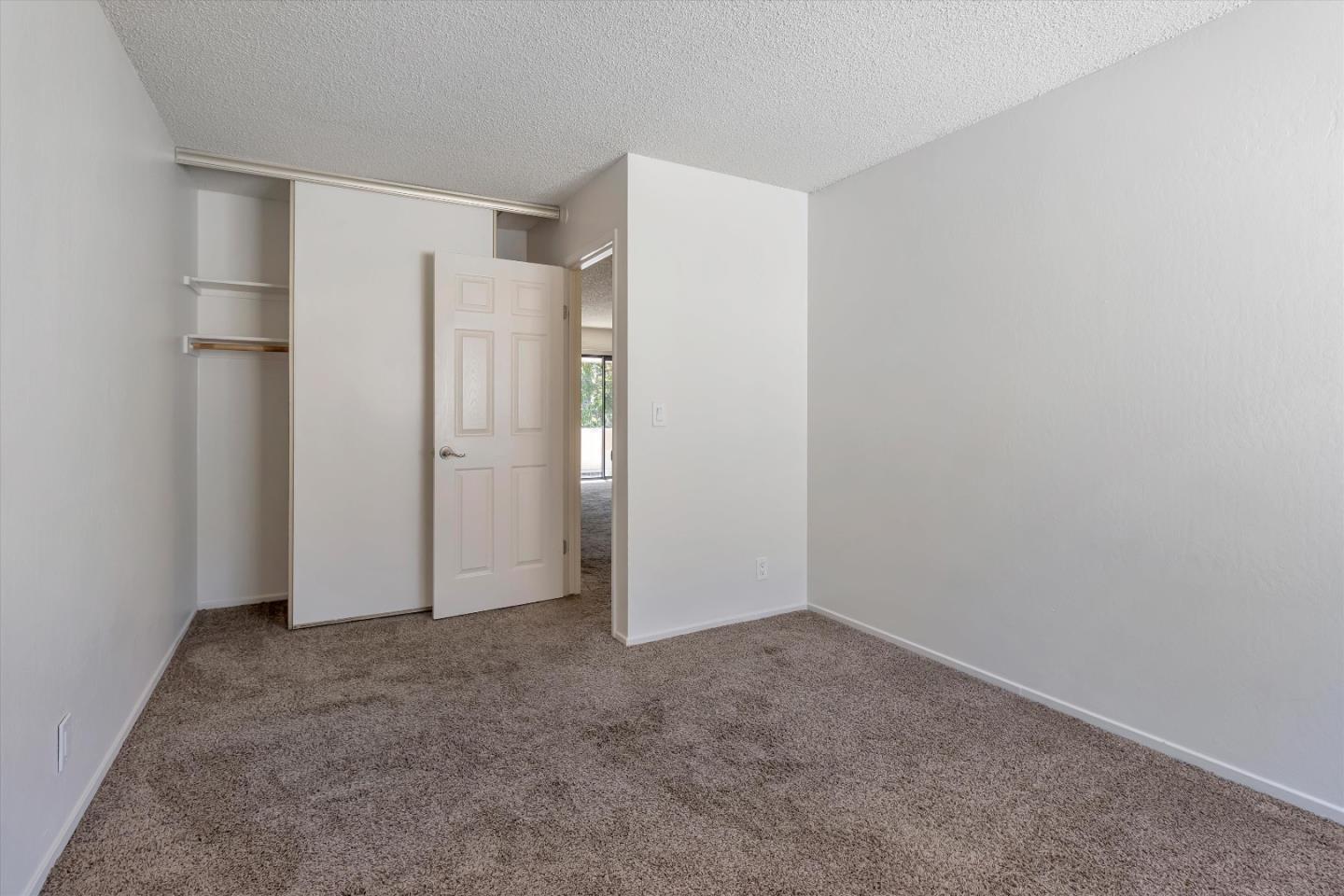 Detail Gallery Image 11 of 22 For 936 Kiely Blvd #G,  Santa Clara,  CA 95051 - 2 Beds | 1 Baths