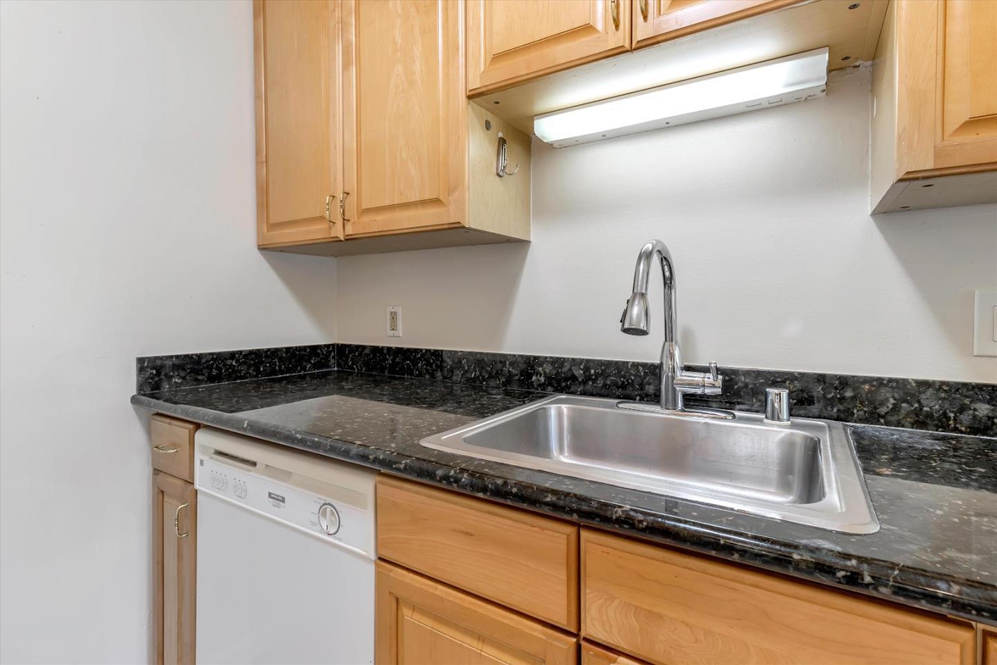 Detail Gallery Image 19 of 22 For 936 Kiely Blvd #G,  Santa Clara,  CA 95051 - 2 Beds | 1 Baths