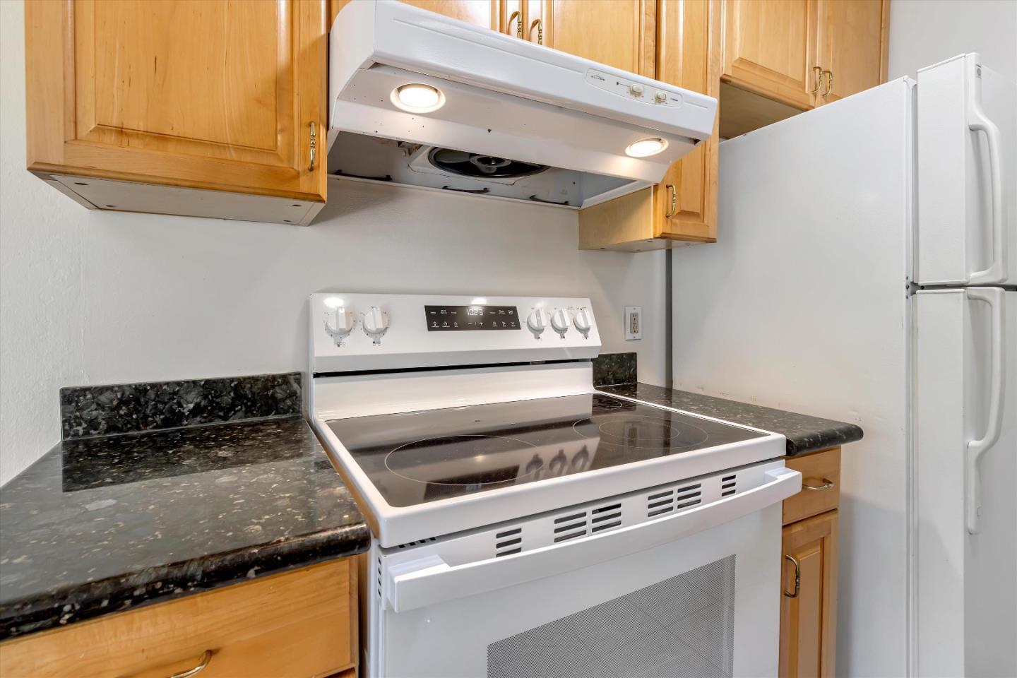 Detail Gallery Image 20 of 22 For 936 Kiely Blvd #G,  Santa Clara,  CA 95051 - 2 Beds | 1 Baths