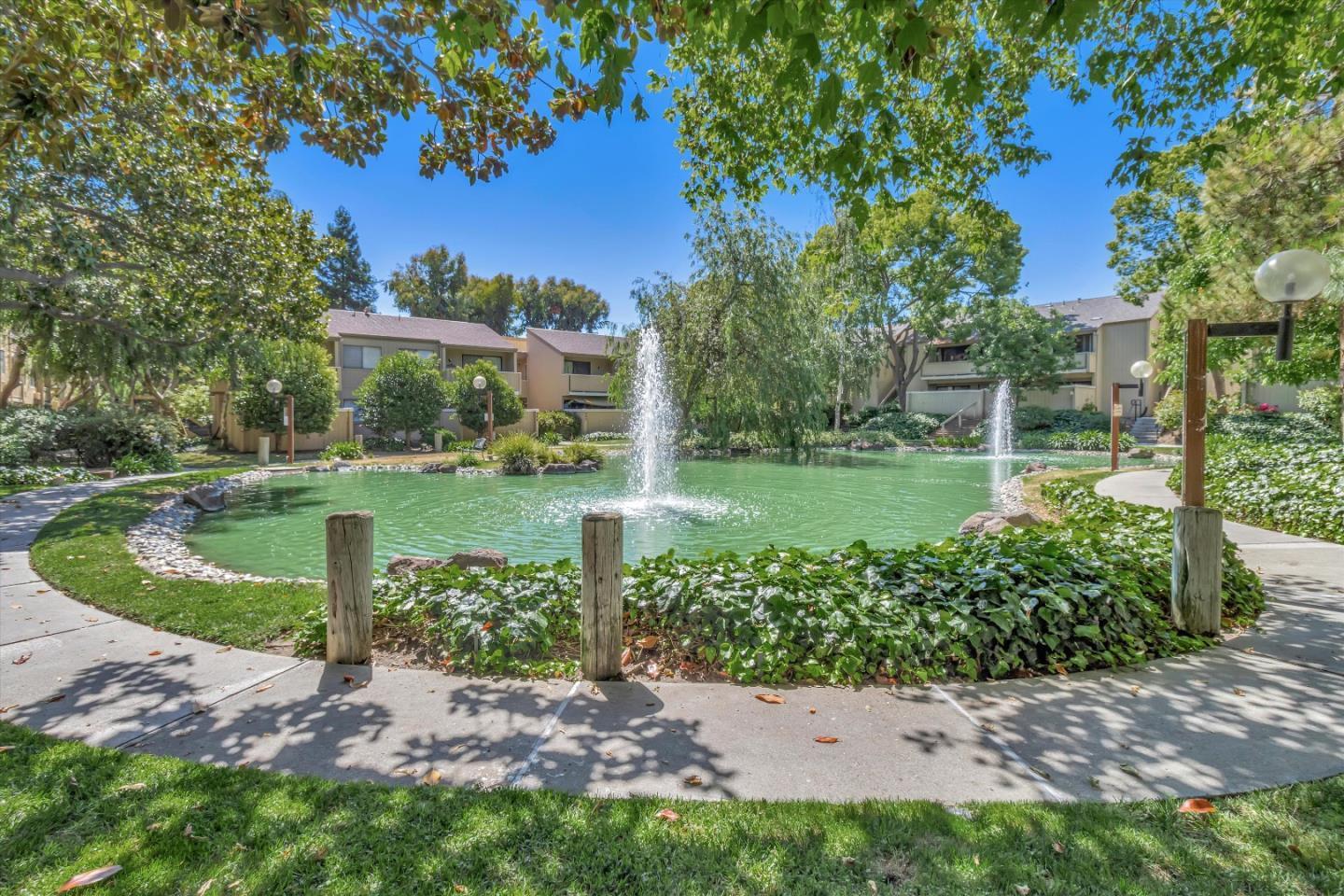 Detail Gallery Image 3 of 22 For 936 Kiely Blvd #G,  Santa Clara,  CA 95051 - 2 Beds | 1 Baths