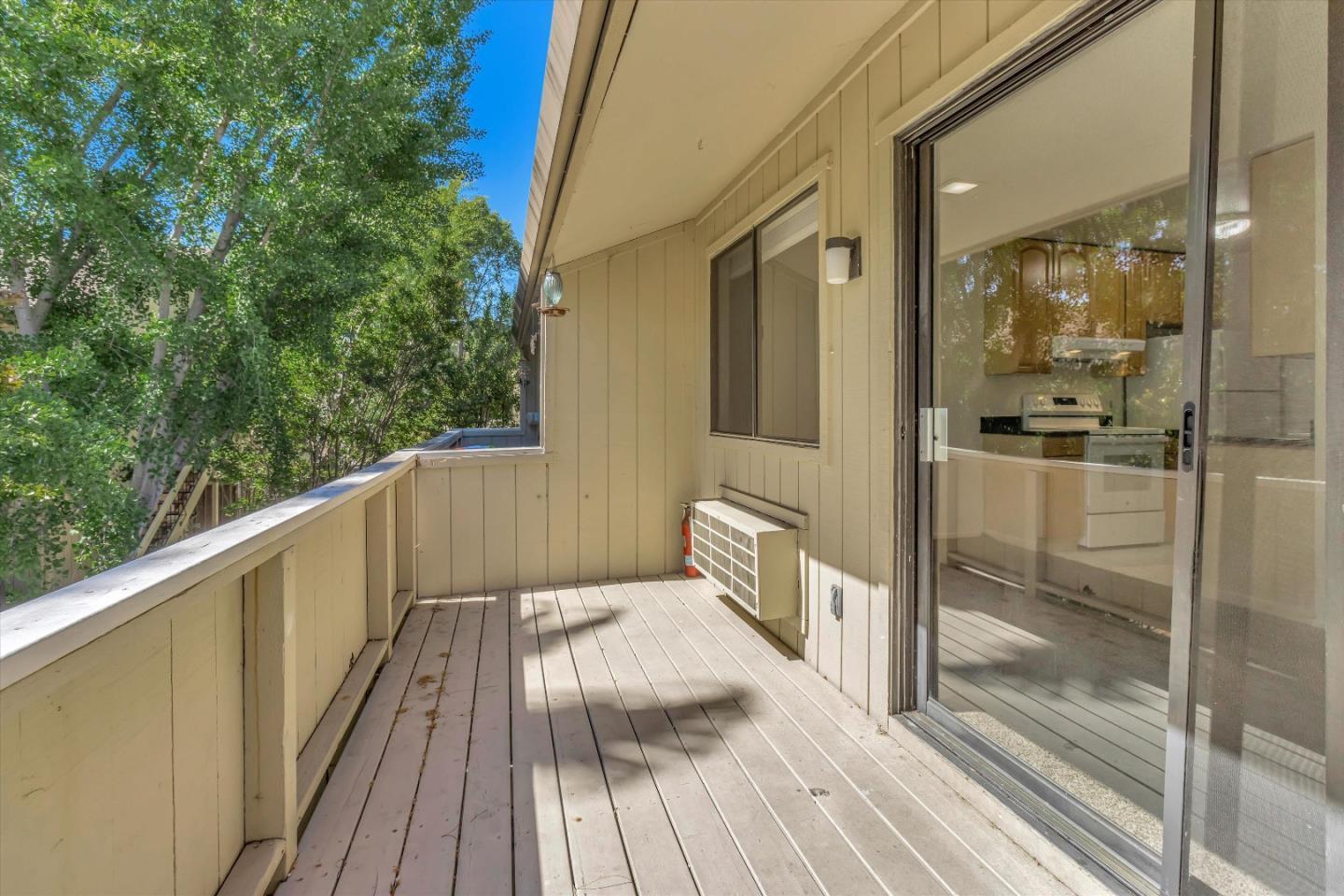 Detail Gallery Image 9 of 22 For 936 Kiely Blvd #G,  Santa Clara,  CA 95051 - 2 Beds | 1 Baths