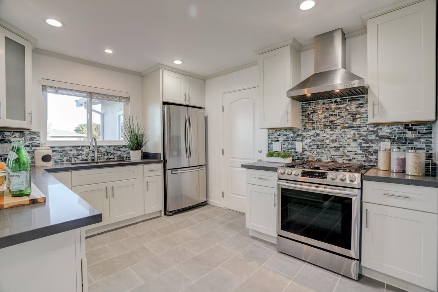 Detail Gallery Image 14 of 56 For 2636 Glade Dr, Santa Clara,  CA 95051 - 3 Beds | 2 Baths