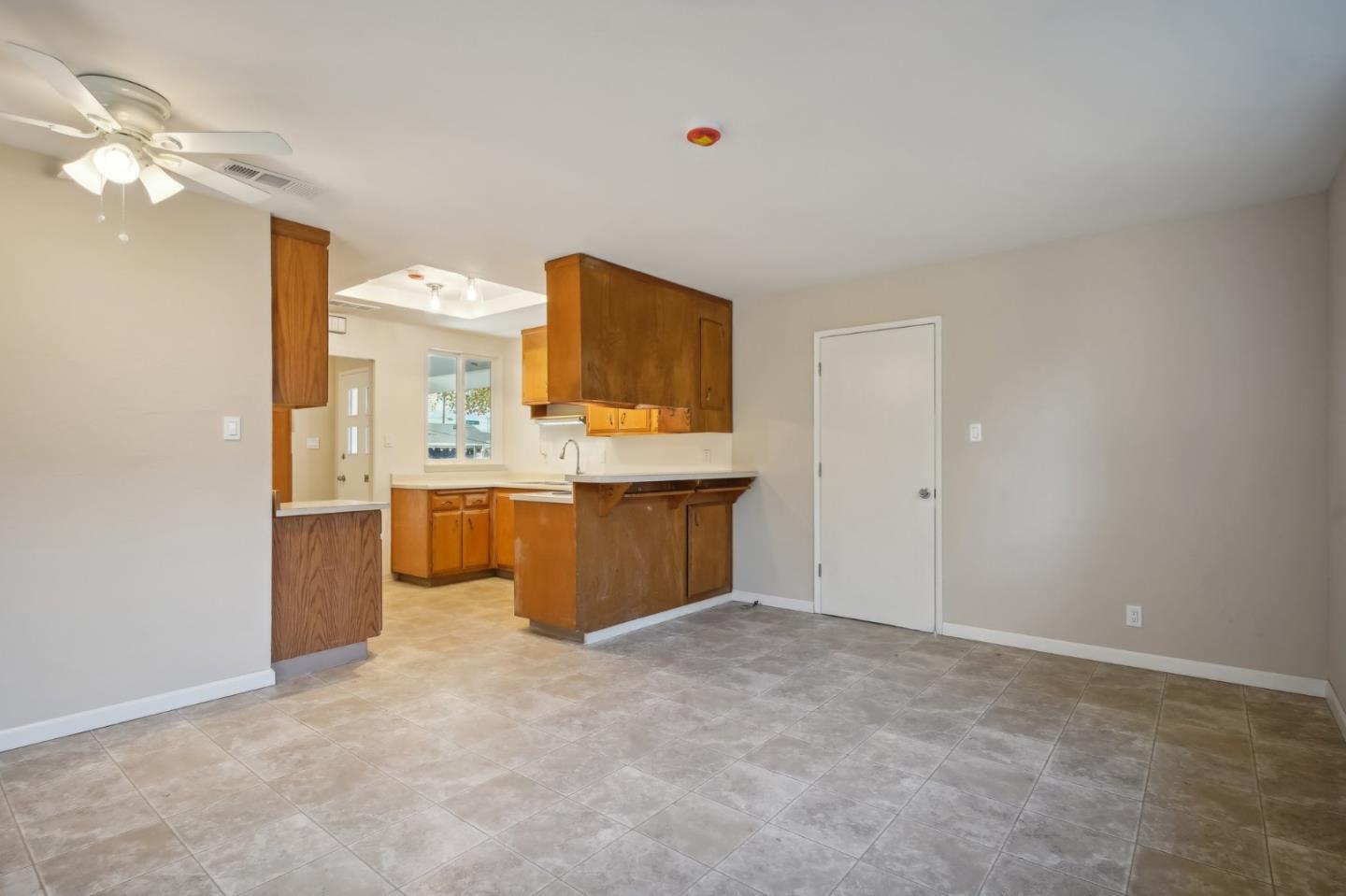 Detail Gallery Image 10 of 26 For 1269 Midpine Ave, San Jose,  CA 95122 - 3 Beds | 2 Baths