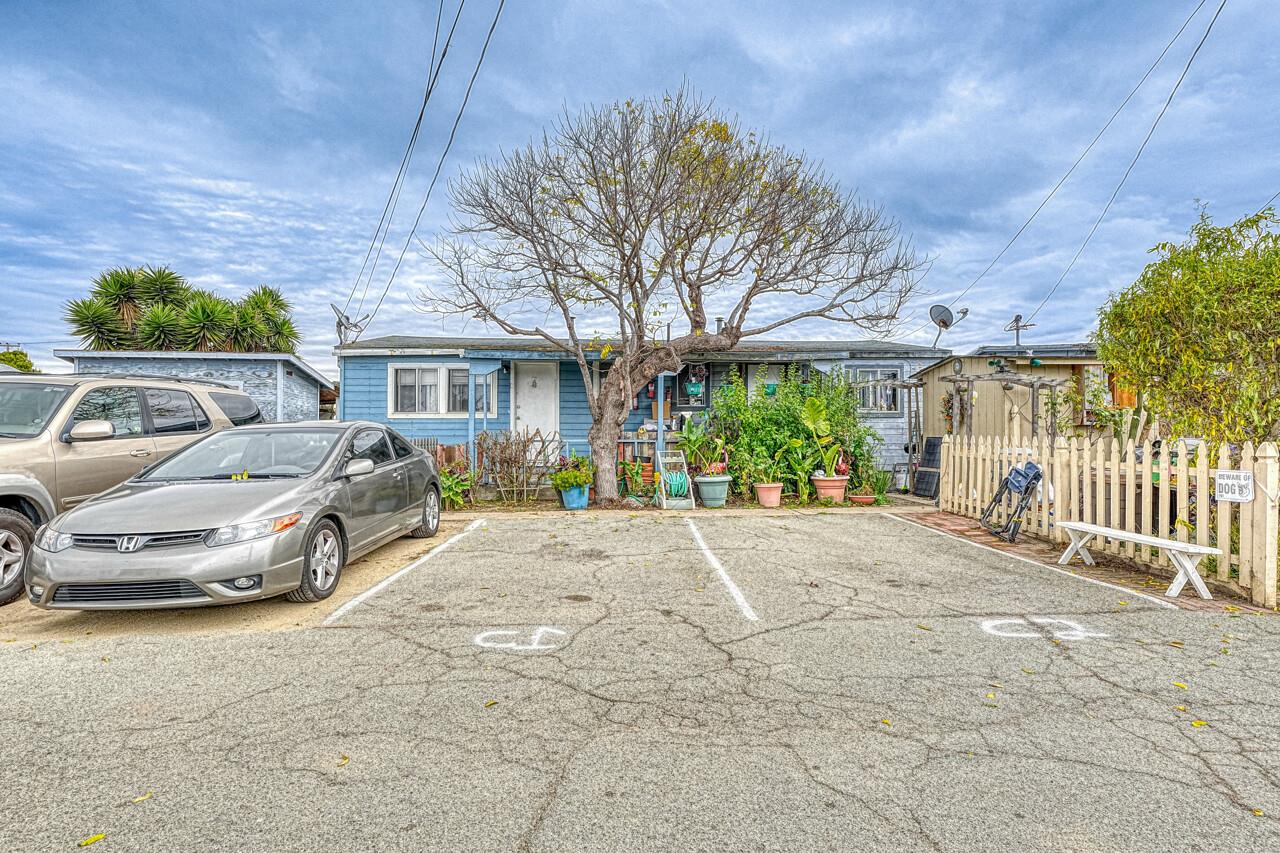 Detail Gallery Image 8 of 12 For 1198 La Salle Ave, Seaside,  CA 93955 - – Beds | – Baths