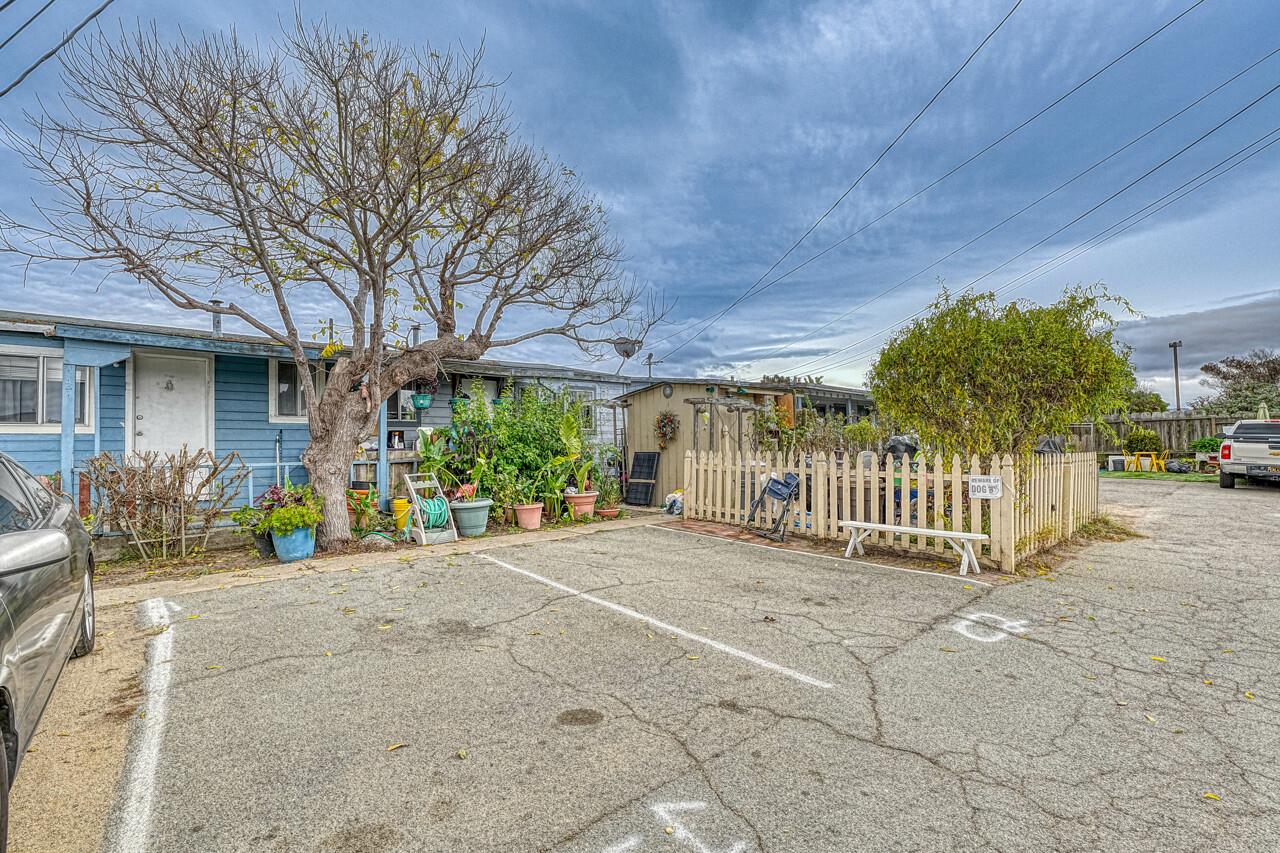Detail Gallery Image 9 of 12 For 1198 La Salle Ave, Seaside,  CA 93955 - – Beds | – Baths