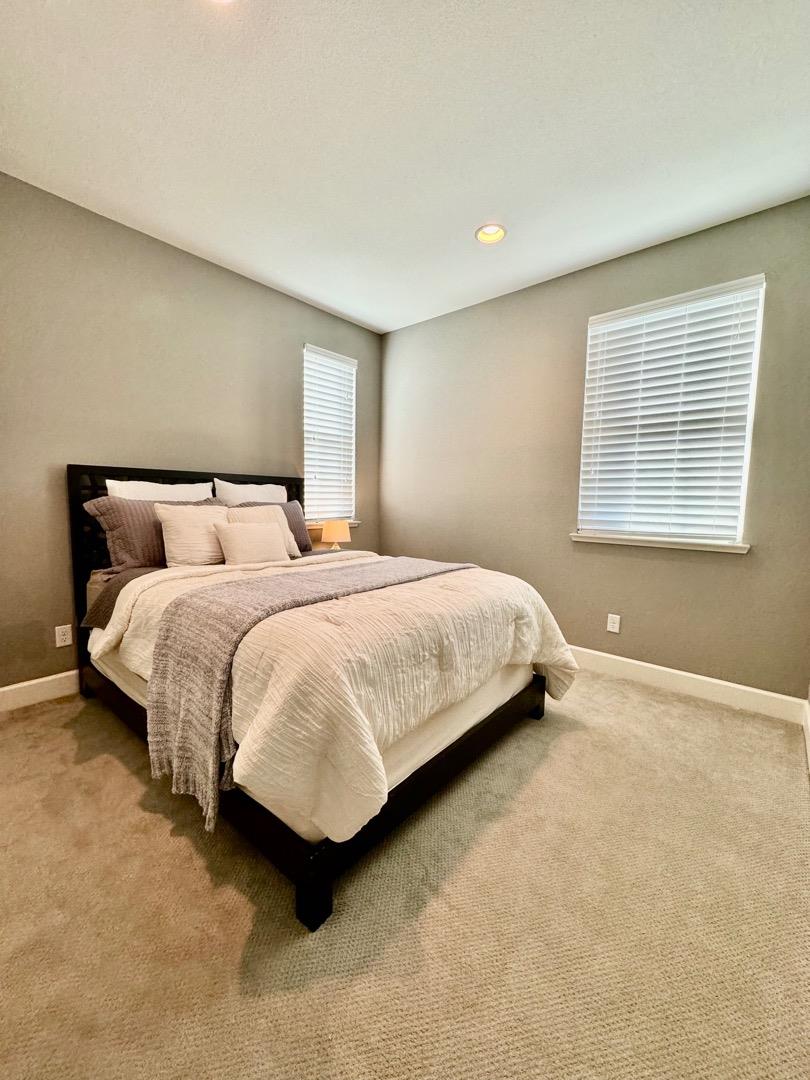 Detail Gallery Image 13 of 35 For 246 Ladybug Ln, Martinez,  CA 94553 - 3 Beds | 2/1 Baths