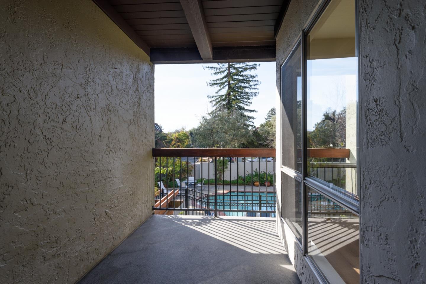 Detail Gallery Image 17 of 21 For 707 Bryant St #206,  Palo Alto,  CA 94301 - 2 Beds | 2 Baths