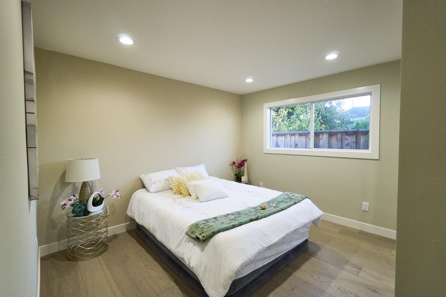 Detail Gallery Image 21 of 25 For 851 San Mateo Ct, Sunnyvale,  CA 94085 - 4 Beds | 2 Baths