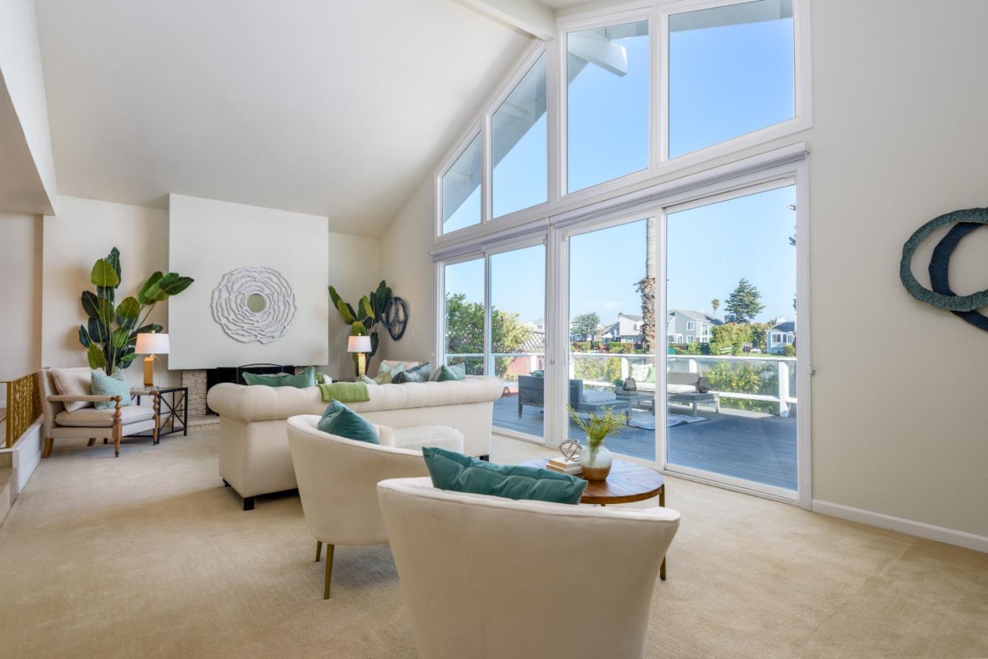 Detail Gallery Image 3 of 23 For 145 Flying Mist Isle, Foster City,  CA 94404 - 3 Beds | 2 Baths