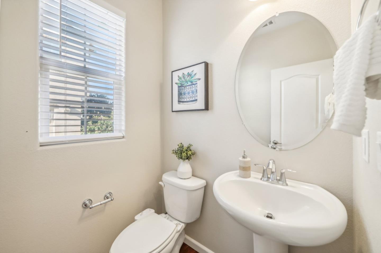 Detail Gallery Image 27 of 48 For 5889 Flora Cmn, Livermore,  CA 94551 - 3 Beds | 2/1 Baths