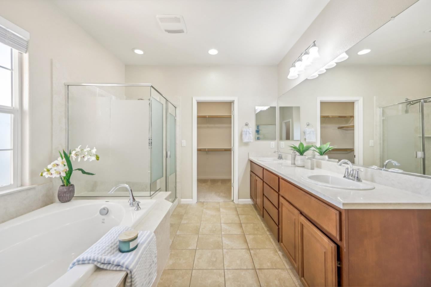 Detail Gallery Image 30 of 48 For 5889 Flora Cmn, Livermore,  CA 94551 - 3 Beds | 2/1 Baths