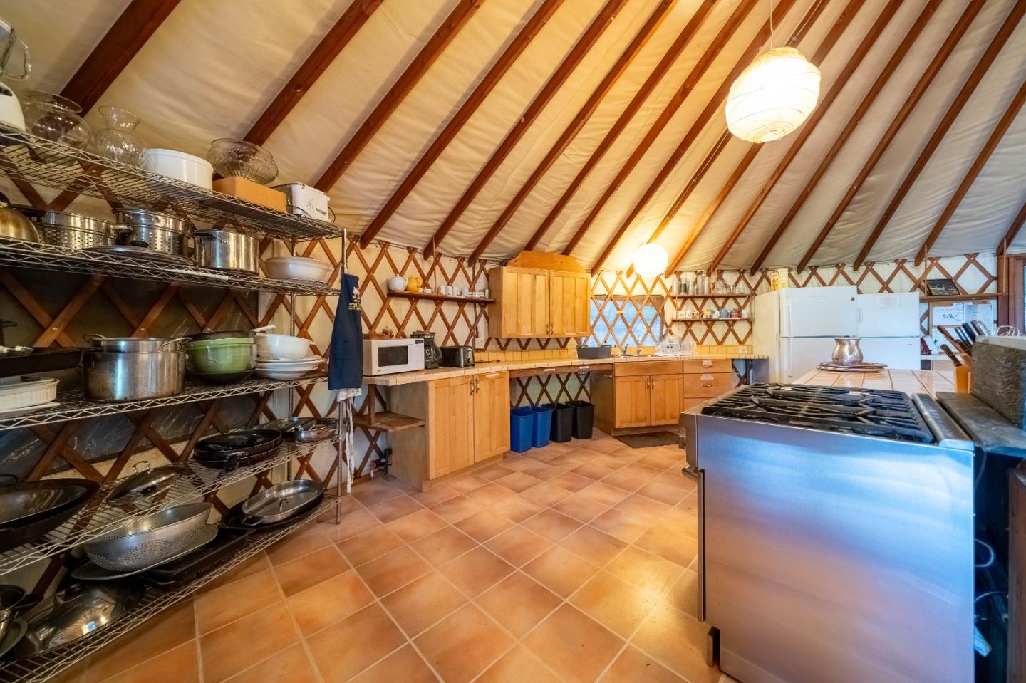 Detail Gallery Image 10 of 71 For 1301 Bear Creek Cyn, Boulder Creek,  CA 95006 - 3 Beds | 2 Baths