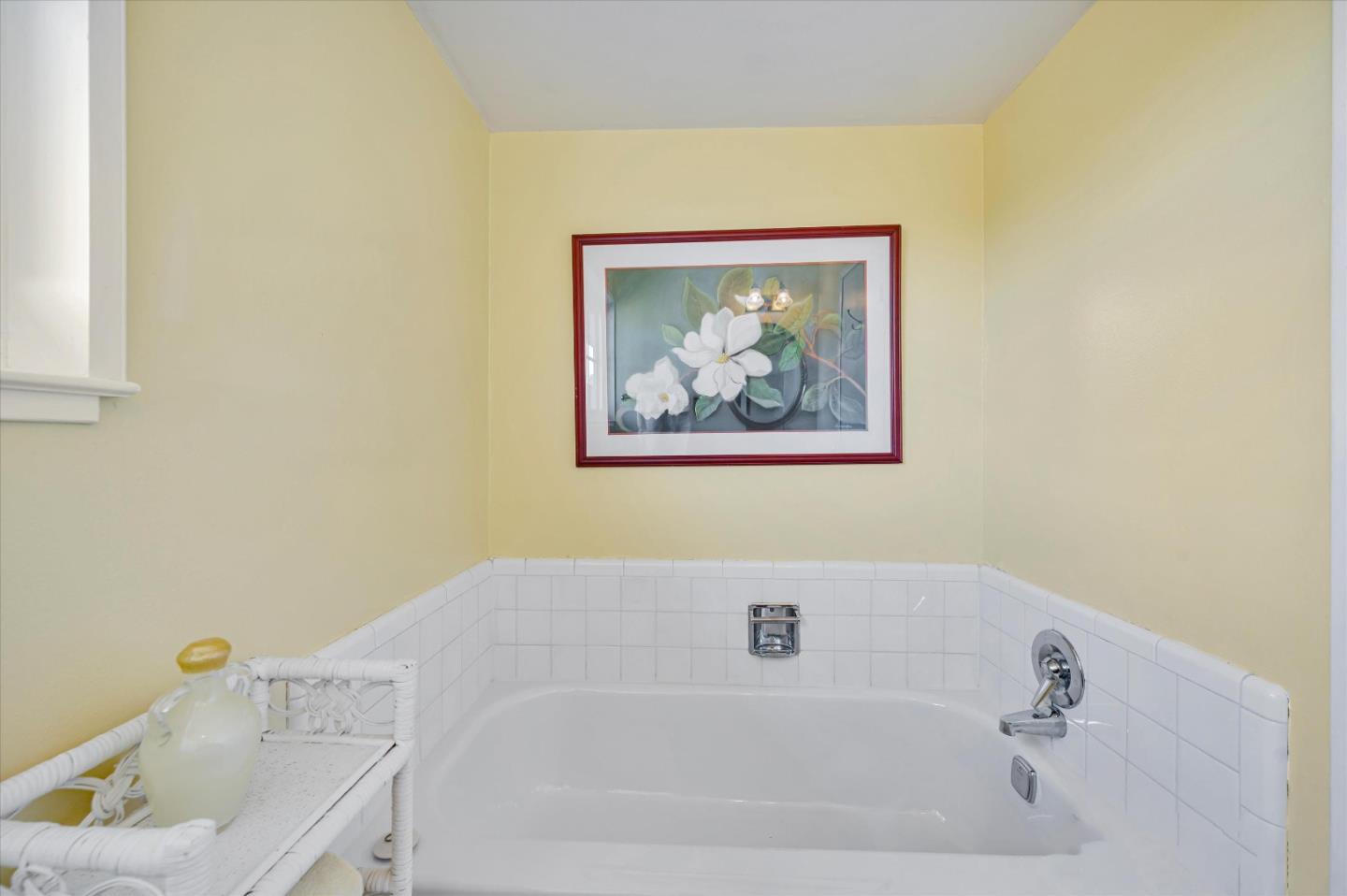 Detail Gallery Image 40 of 49 For 1849 Los Altos Dr, San Mateo,  CA 94402 - 5 Beds | 3/1 Baths