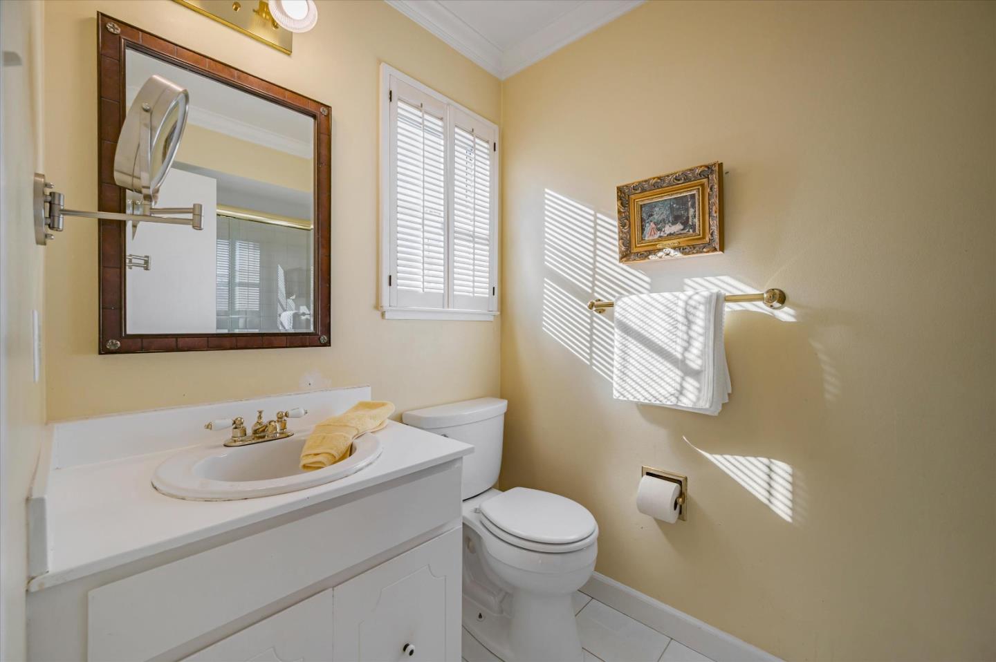 Detail Gallery Image 43 of 49 For 1849 Los Altos Dr, San Mateo,  CA 94402 - 5 Beds | 3/1 Baths