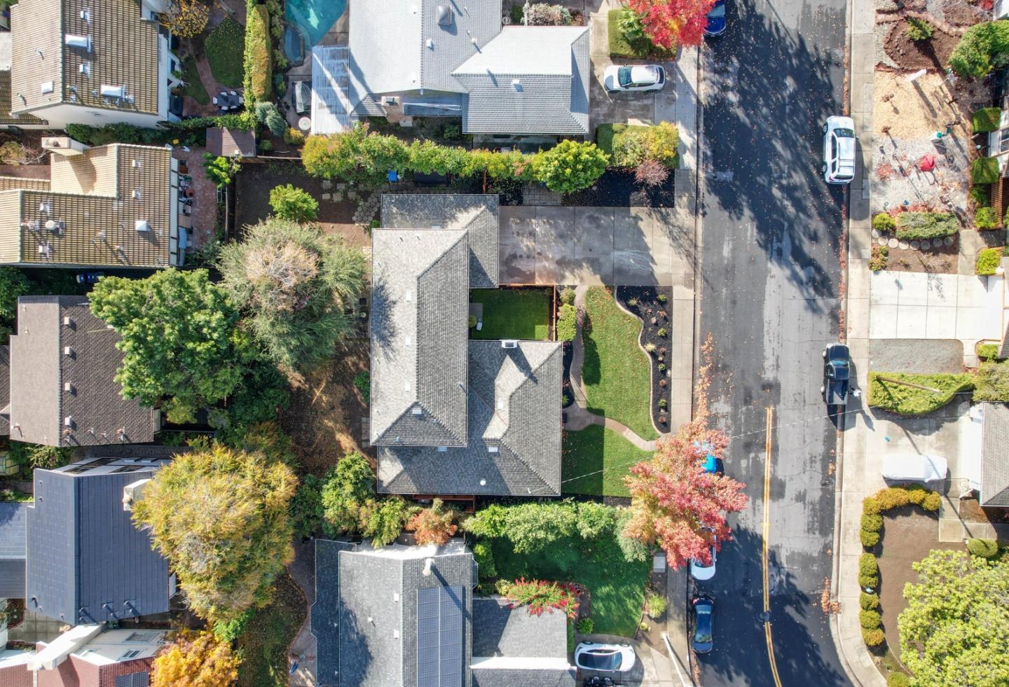 Detail Gallery Image 27 of 28 For 1456 Valcartier Dr, Sunnyvale,  CA 94087 - 4 Beds | 3/1 Baths