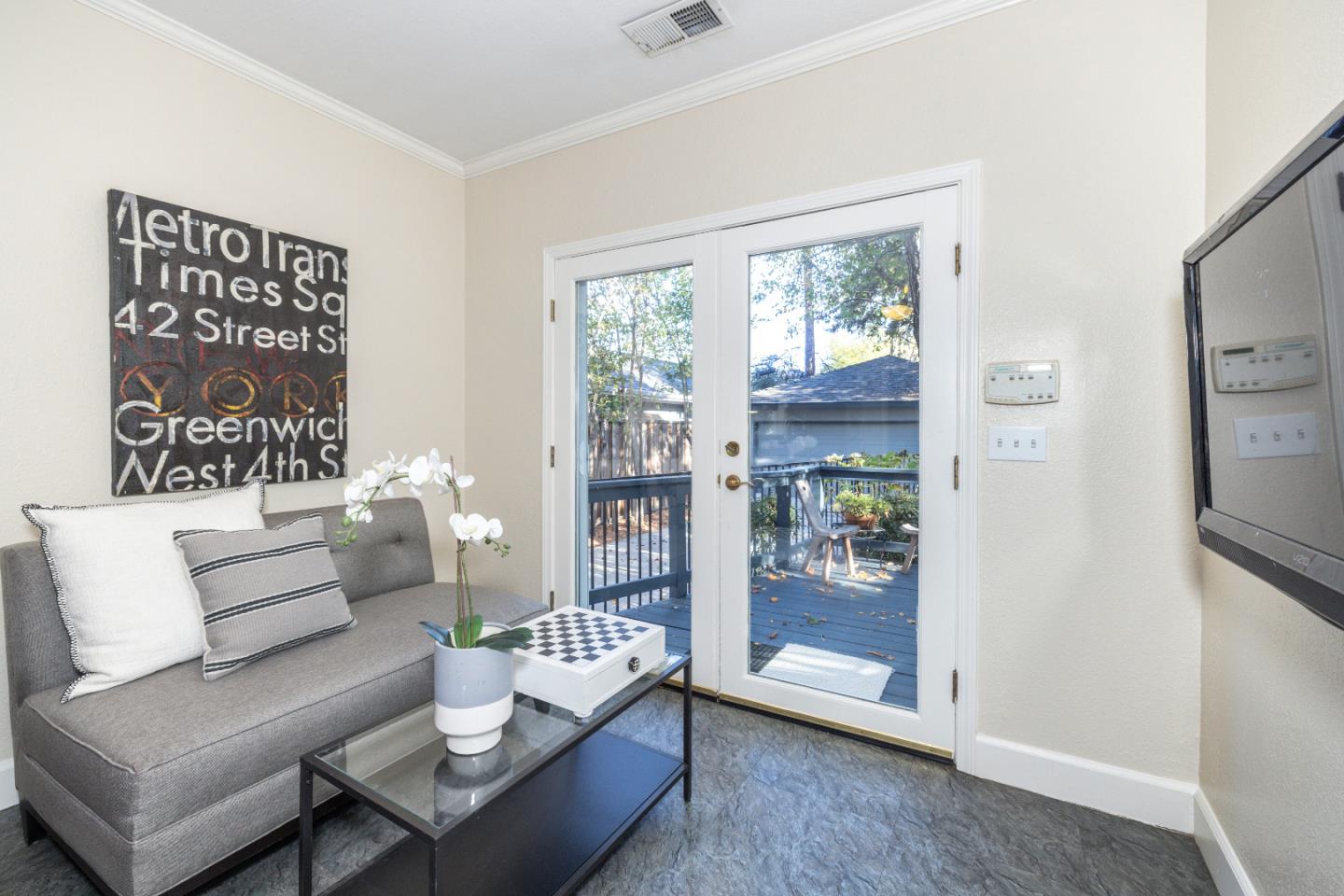 Detail Gallery Image 15 of 28 For 363 Fulton St, Redwood City,  CA 94062 - 2 Beds | 2 Baths