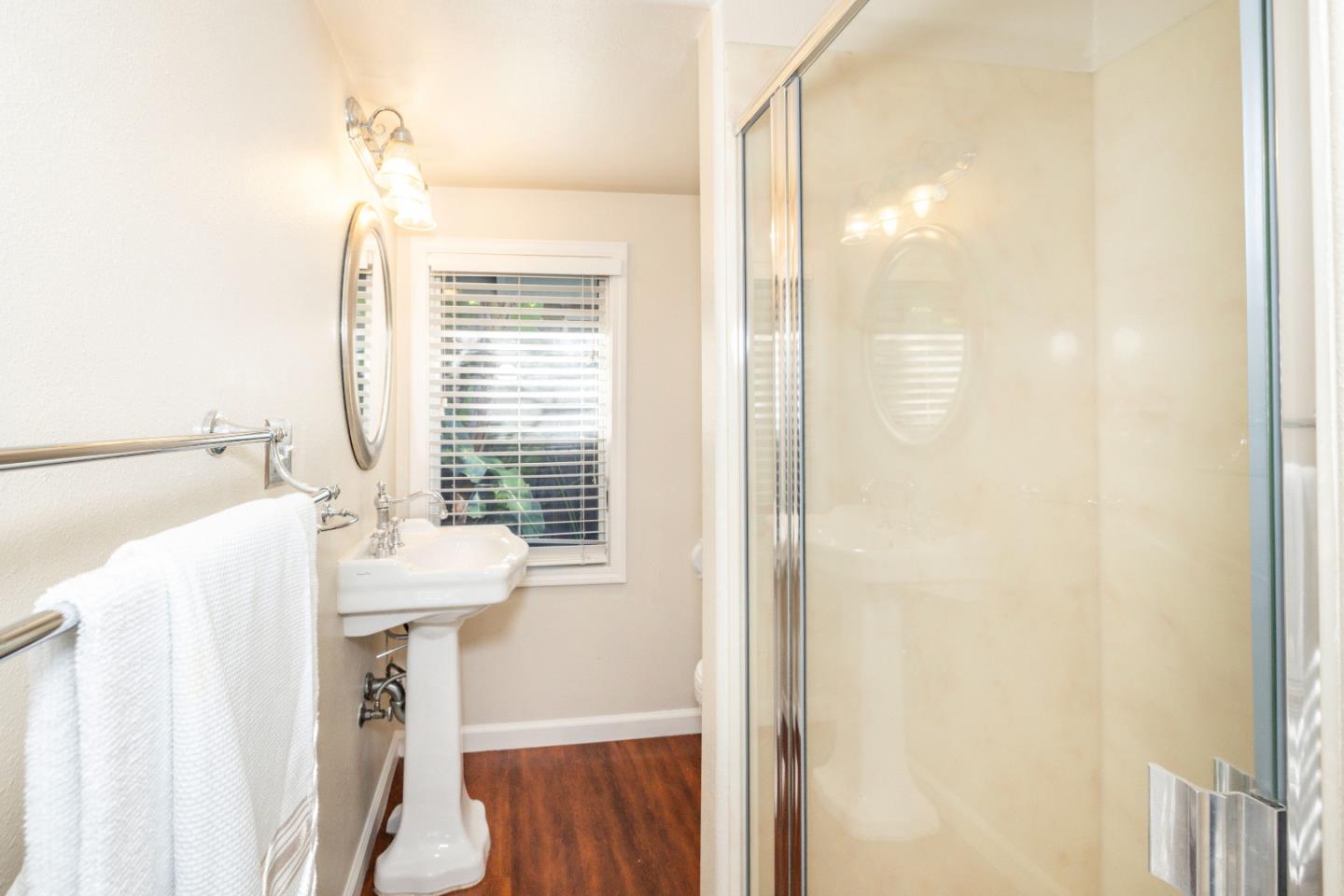 Detail Gallery Image 23 of 28 For 363 Fulton St, Redwood City,  CA 94062 - 2 Beds | 2 Baths