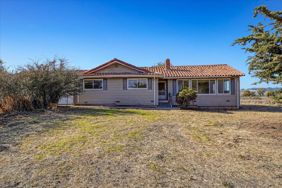 Detail Gallery Image 17 of 17 For 235 Lee Rd, Watsonville,  CA 95076 - 3 Beds | 2 Baths