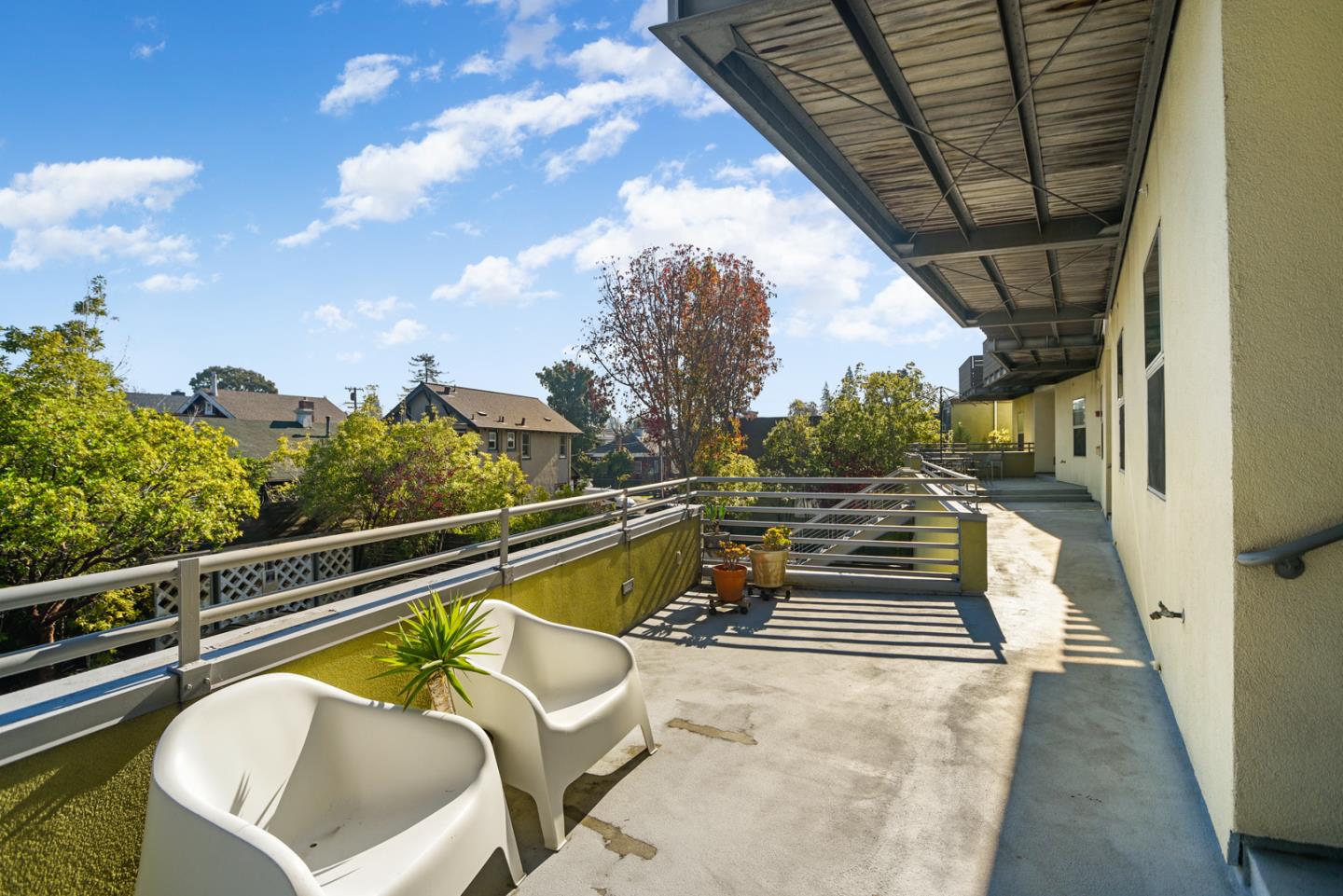 Detail Gallery Image 14 of 16 For 2400 Dowling Pl #6,  Berkeley,  CA 94705 - 2 Beds | 1 Baths