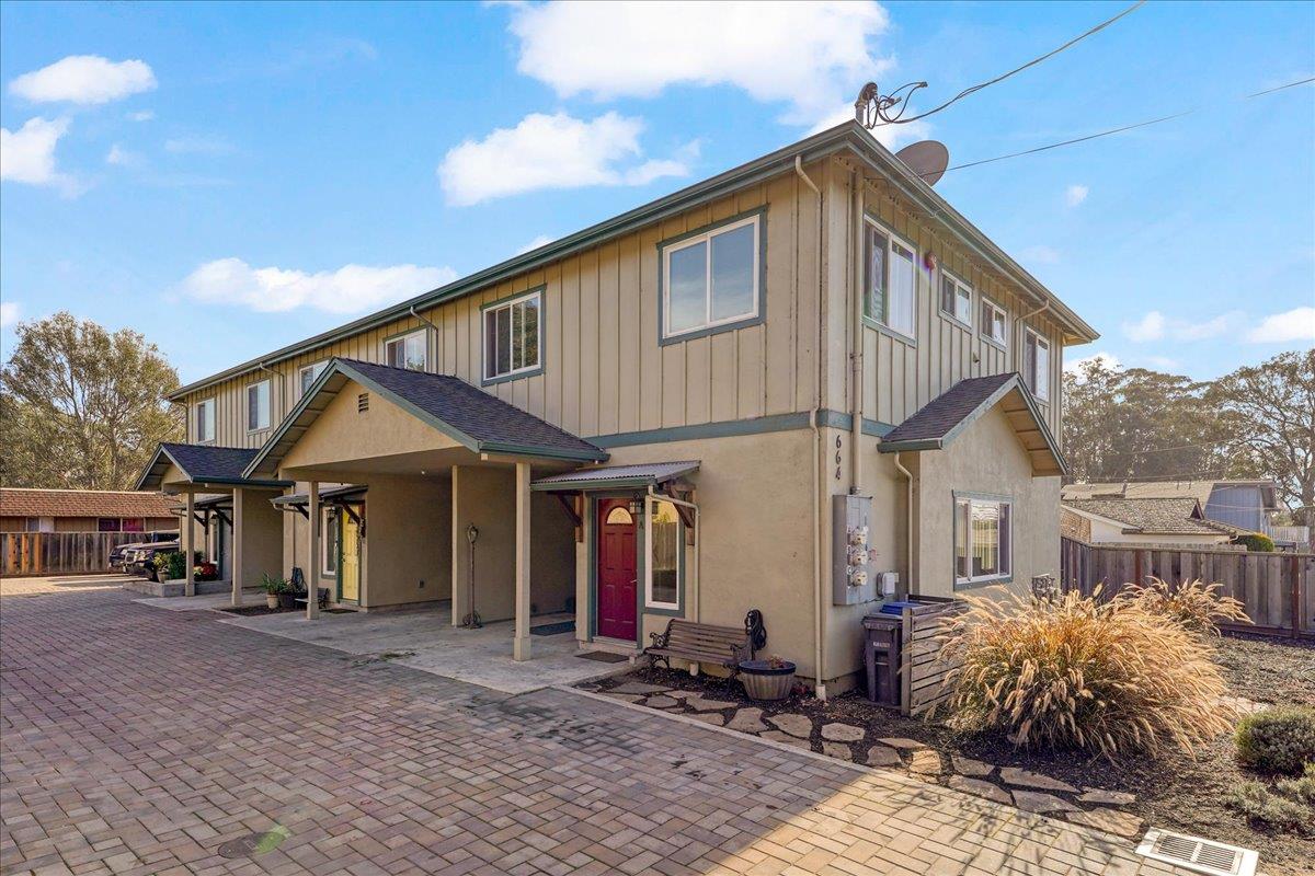 664 24th Avenue, Santa Cruz, California 95062, ,Residential Income,For Sale,664 24th Avenue,ML81987985
