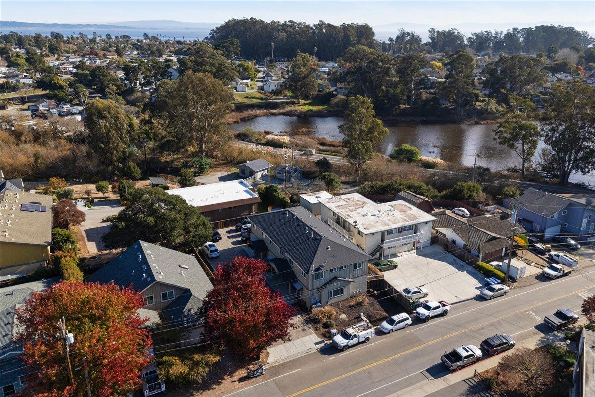 664 24th Avenue, Santa Cruz, California 95062, ,Residential Income,For Sale,664 24th Avenue,ML81987985