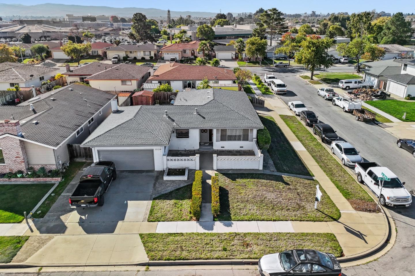 Detail Gallery Image 21 of 27 For 1524 Los Altos Way, Salinas,  CA 93906 - 3 Beds | 2 Baths