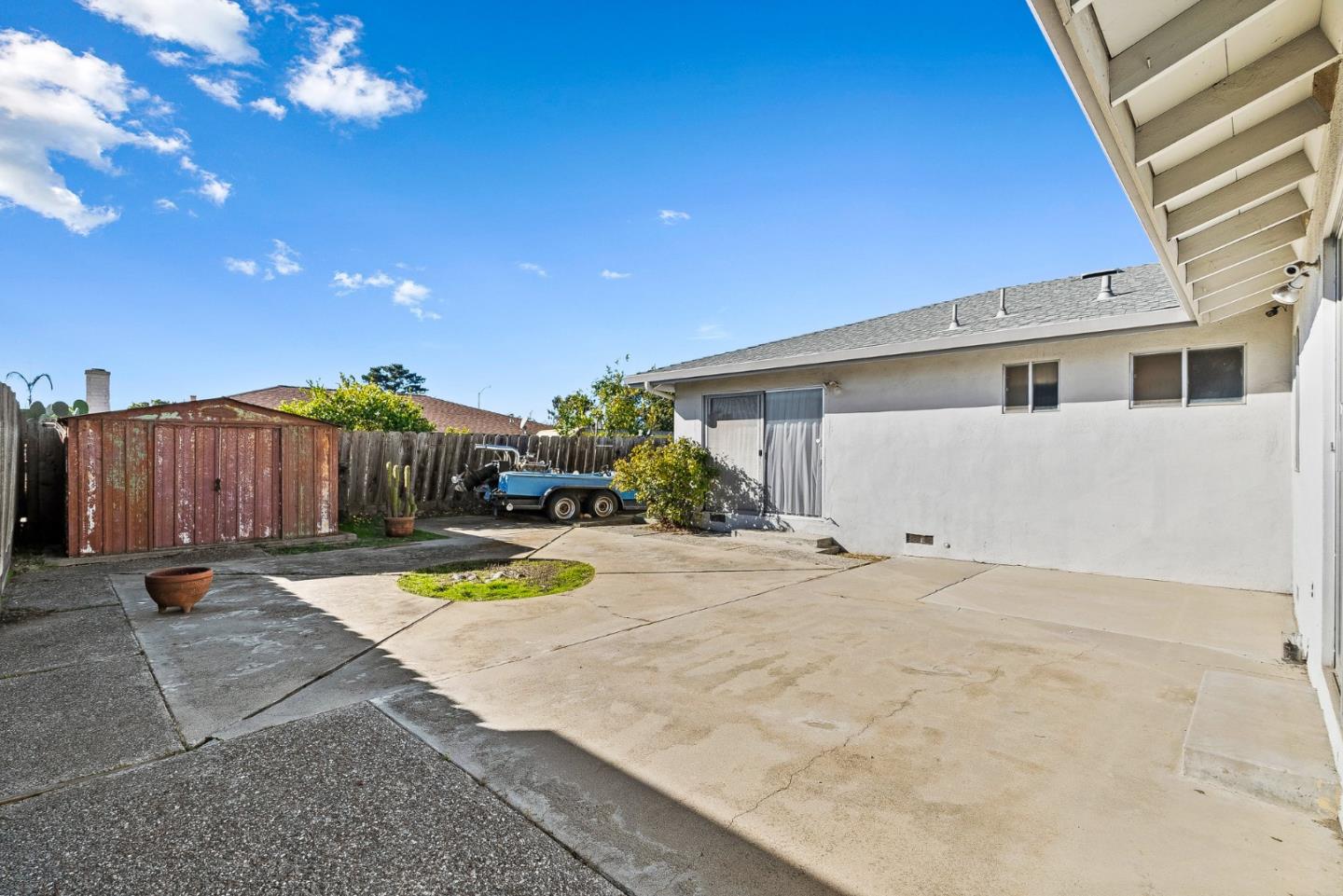 Detail Gallery Image 4 of 27 For 1524 Los Altos Way, Salinas,  CA 93906 - 3 Beds | 2 Baths