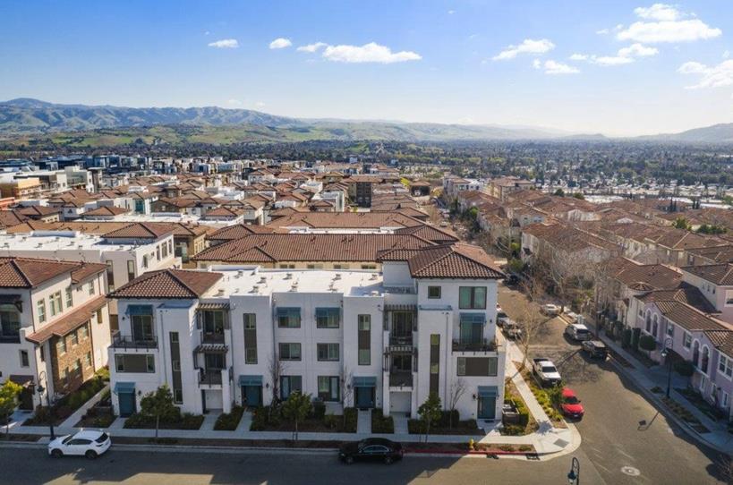 Detail Gallery Image 35 of 40 For 3098 Empoli St #1,  San Jose,  CA 95136 - 3 Beds | 3 Baths