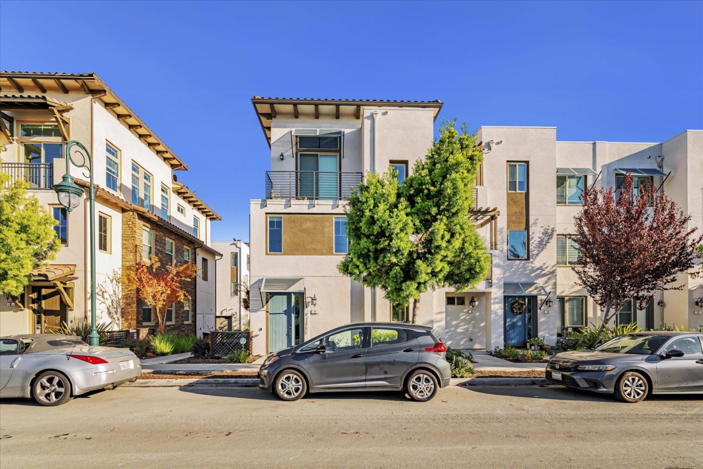 Detail Gallery Image 4 of 40 For 3098 Empoli St #1,  San Jose,  CA 95136 - 3 Beds | 3 Baths